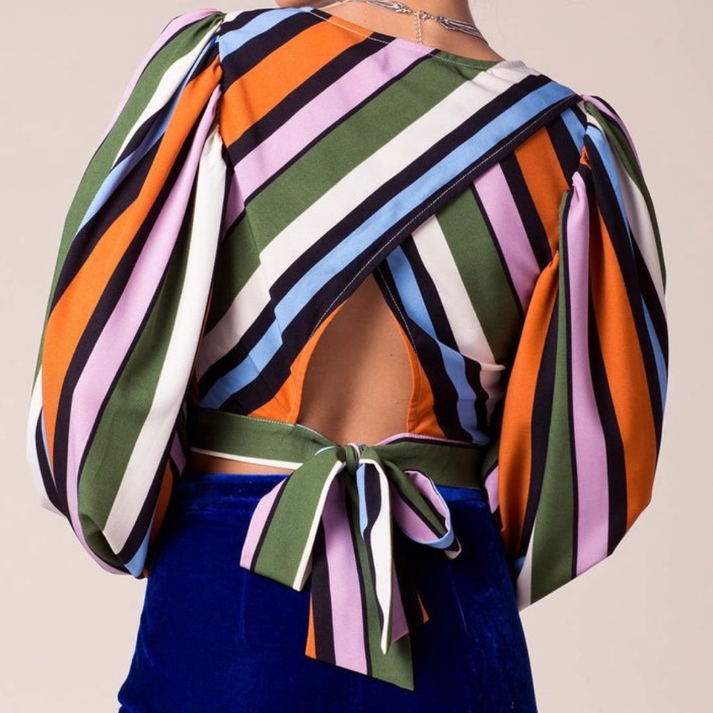 Colorful Striped Crop Top - Picture 2 of 3